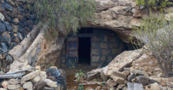 Dom z dużą działką rustykalną o powierzchni 150 000 m²