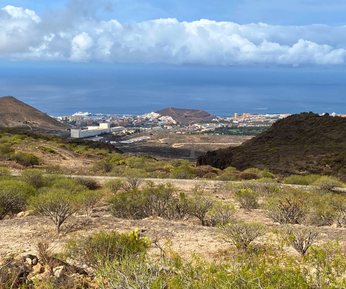 Protegido: Dom z działką inwestycyjną o powierzchnii 150.000 m2 w Chayofa