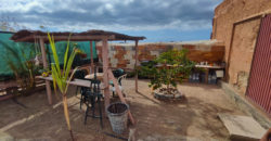 Dom z dużą działką rustykalną o powierzchni 150 000 m²