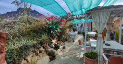 Dom z dużą działką rustykalną o powierzchni 150 000 m²