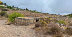 Excelente parcela rústica de 26.767m2 con 2 tanques de agua y cuarto de apero