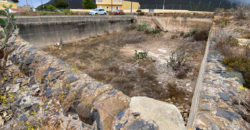 Excelente parcela rústica de 26.767m2 con 2 tanques de agua y cuarto de apero