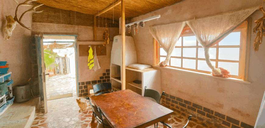 Dom z dużą działką rustykalną o powierzchni 150 000 m²