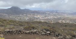 Parcela agrícola con vistas espectaculares en las montañas