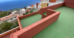 ¡Espectacular casa con vistas al mar en Icod de los Vinos, Tenerife: ¡Inversión perfecta!