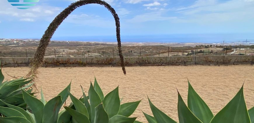 Finca Rustica z jaskiniami i zbiornikiem na wodę