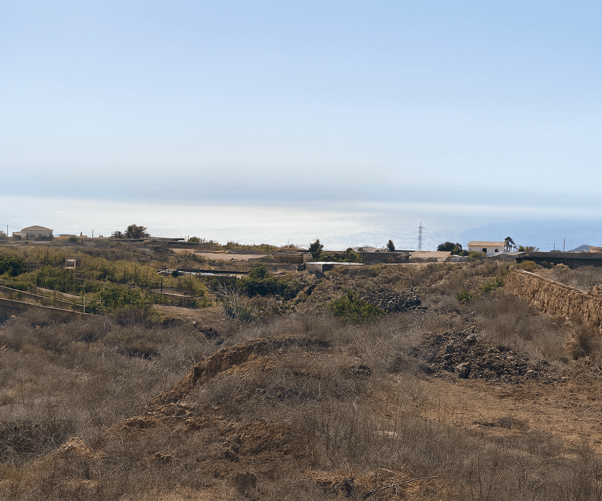 Terreno en Charco del Pino- Granadilla con Vistas al Océano