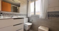 Idealny dom na wyspie – Apartament z tarasem w Torviscas Alto!