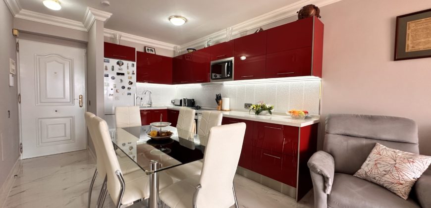 Idealny dom na wyspie – Apartament z tarasem w Torviscas Alto!