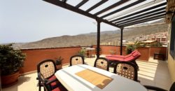 Idealny dom na wyspie – Apartament z tarasem w Torviscas Alto!