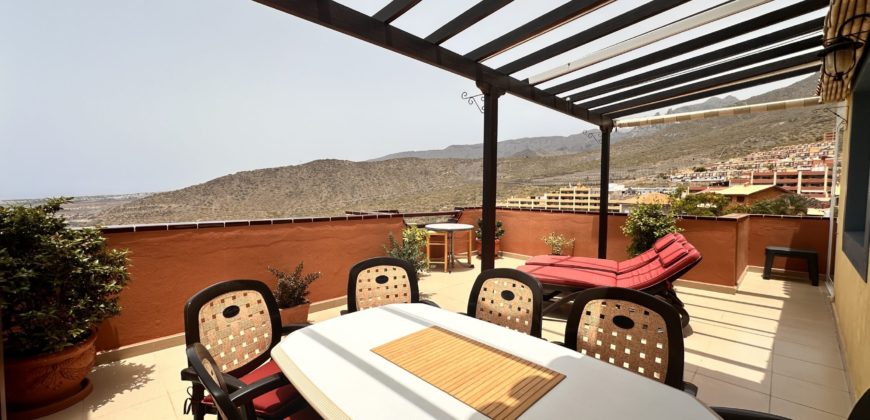 Idealny dom na wyspie – Apartament z tarasem w Torviscas Alto!