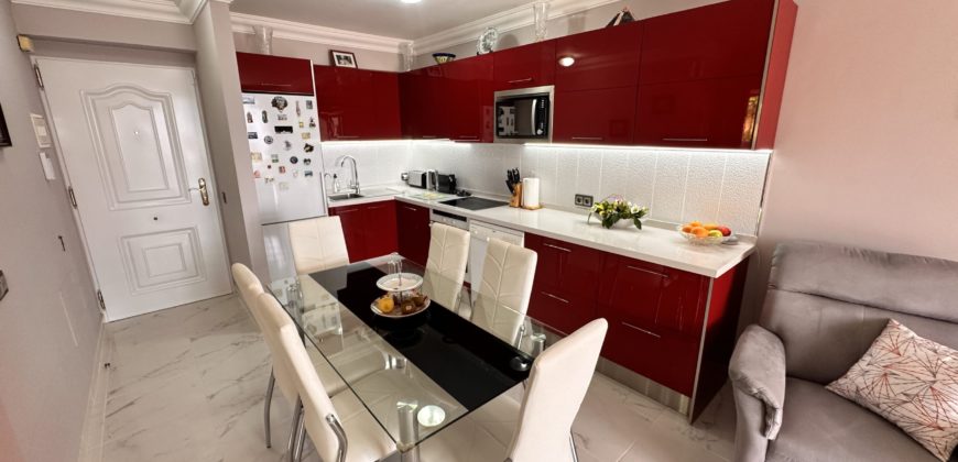 Idealny dom na wyspie – Apartament z tarasem w Torviscas Alto!