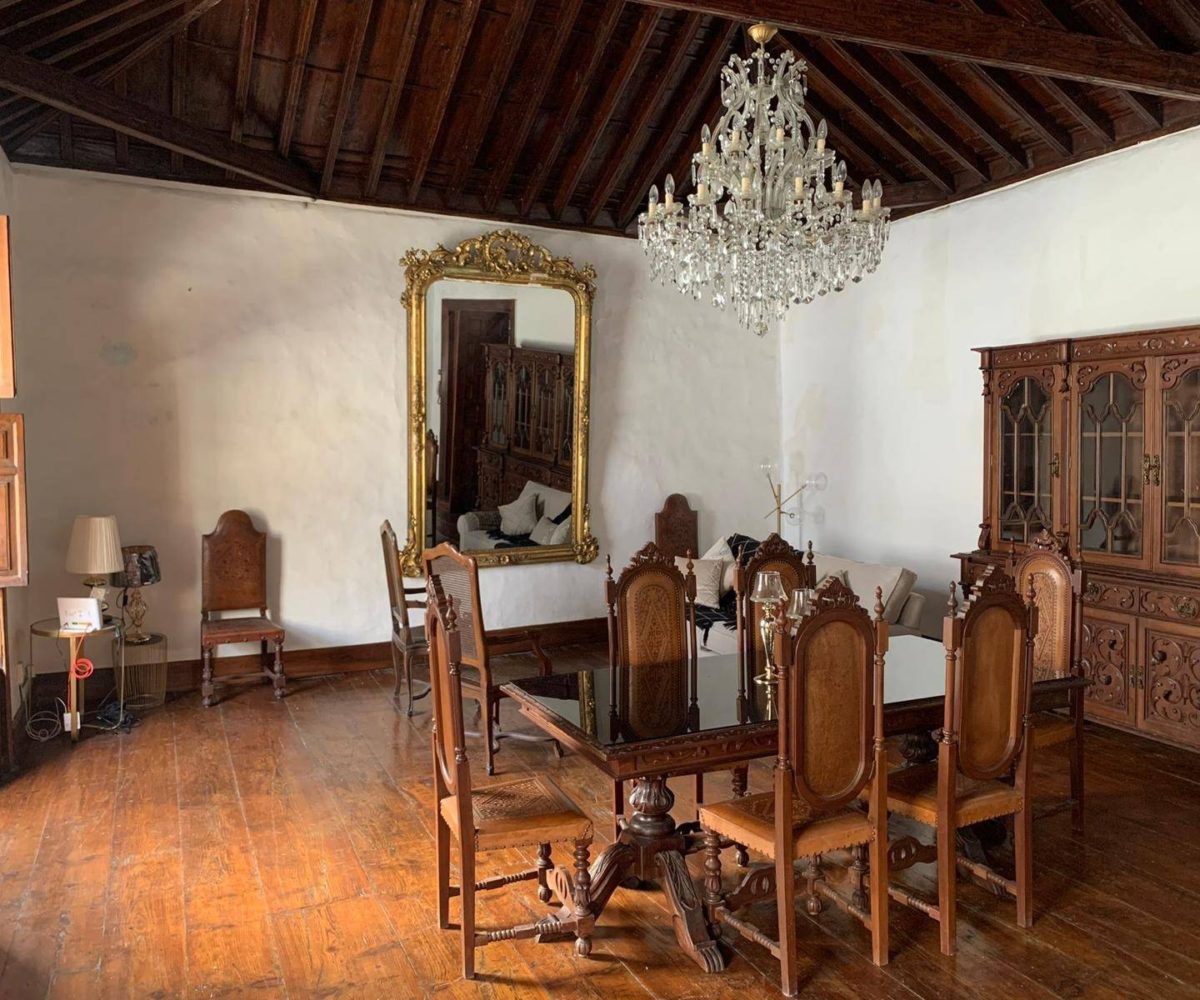 Icod de los Vinos 2309771510537