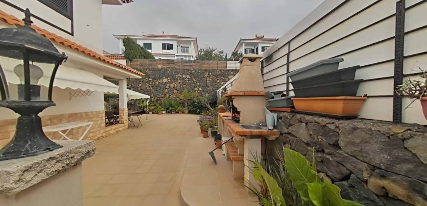 Santa Úrsula 2273272610537