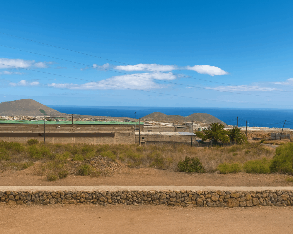 Parcela rústica con vistas al océano – Güímar, Tenerife