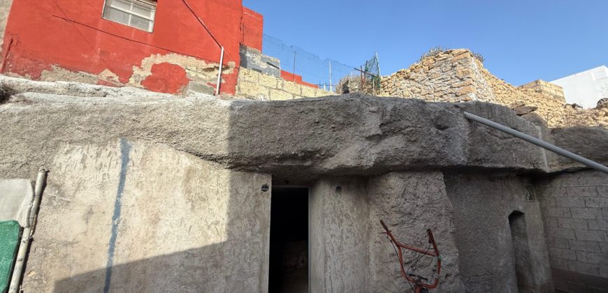 Tu Oasis Canario en Chimiche: Auténtica Casa con Cuevas y Vistas al Océano