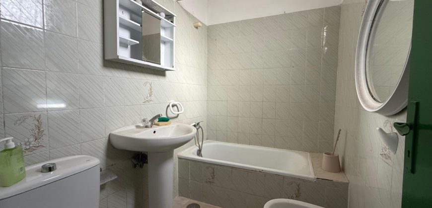 Tu Oasis Canario en Chimiche: Auténtica Casa con Cuevas y Vistas al Océano