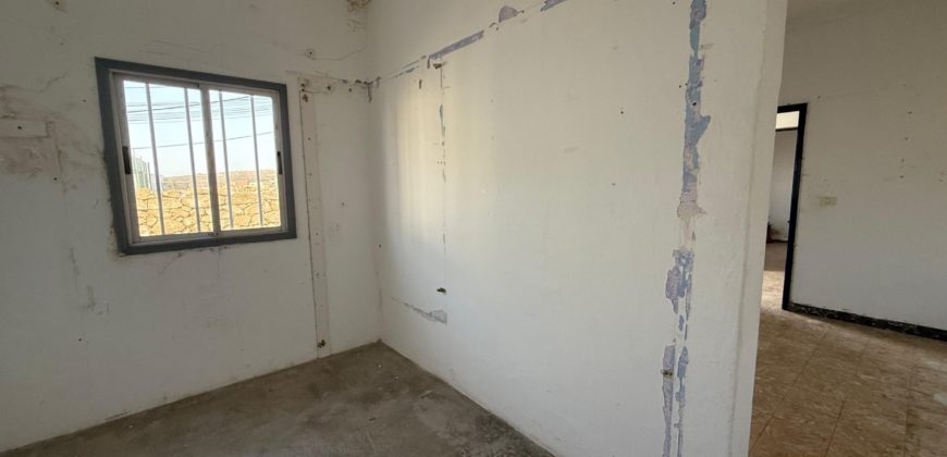 Tu Oasis Canario en Chimiche: Auténtica Casa con Cuevas y Vistas al Océano