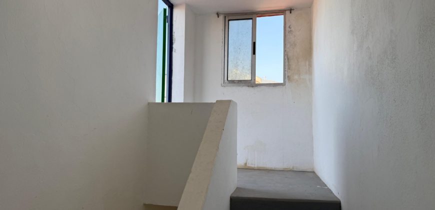 Tu Oasis Canario en Chimiche: Auténtica Casa con Cuevas y Vistas al Océano