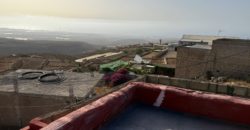 Tu Oasis Canario en Chimiche: Auténtica Casa con Cuevas y Vistas al Océano