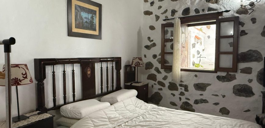 Finca Rústica con Parcela Urbana y Licencia Turística en Los Silos, Tenerife