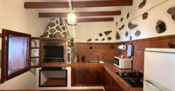 Finca Rústica con Parcela Urbana y Licencia Turística en Los Silos, Tenerife