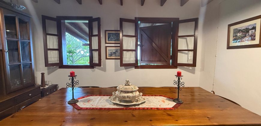 Finca Rústica con Parcela Urbana y Licencia Turística en Los Silos, Tenerife