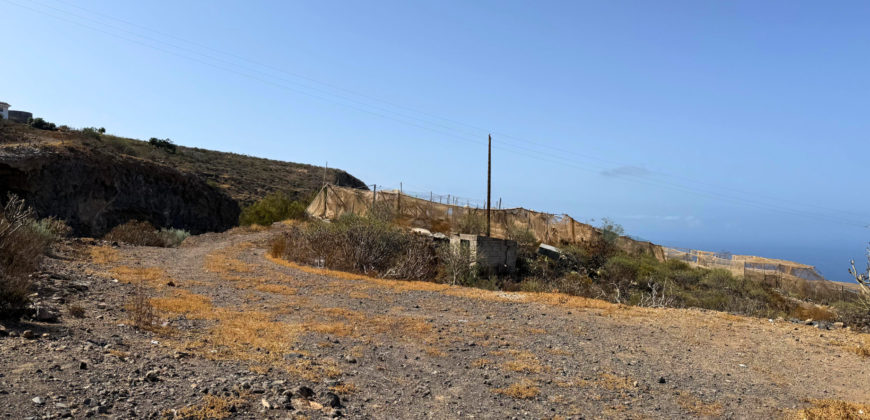Parcela con proyecto agrícola y vistas espectaculares al mar en Tejina (Guía de Isora)