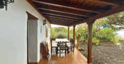 Finca Rústica con Parcela Urbana y Licencia Turística en Los Silos, Tenerife