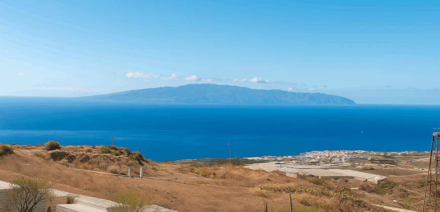 Parcela con proyecto agrícola y vistas espectaculares al mar en Tejina (Guía de Isora)
