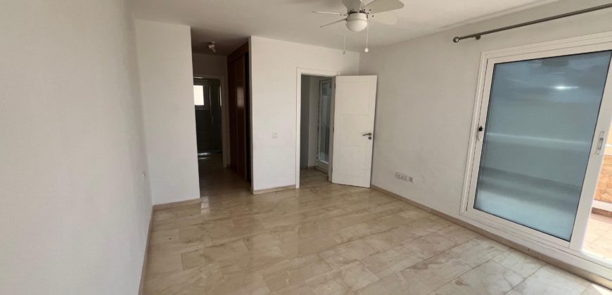 Chalet Adosado en Venta – Los Girasoles, Madroñal de Fañabé