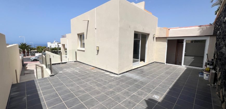 Chalet Adosado en Venta – Los Girasoles, Madroñal de Fañabé