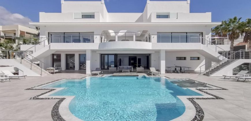 Villa de lujo en venta en San Eugenio – Villa Nápoles