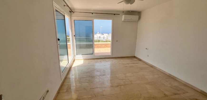 Chalet Adosado en Venta – Los Girasoles, Madroñal de Fañabé