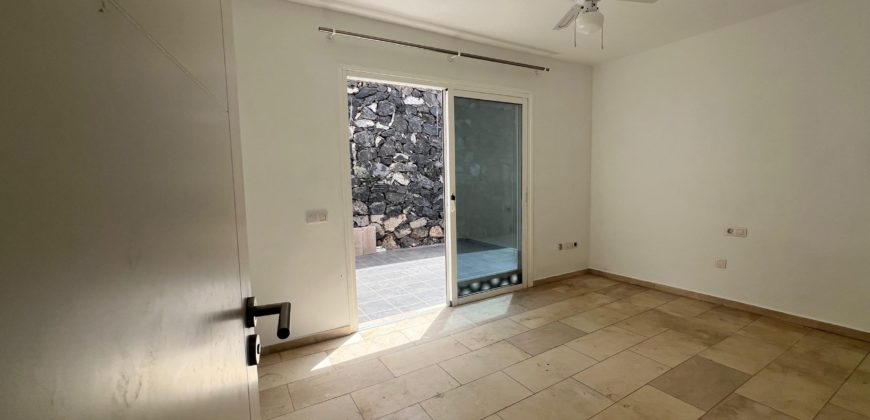 Chalet Adosado en Venta – Los Girasoles, Madroñal de Fañabé