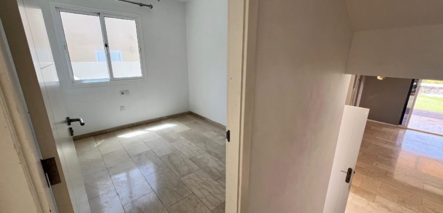 Chalet Adosado en Venta – Los Girasoles, Madroñal de Fañabé