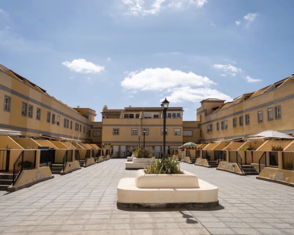 Semi-Detached Triplex for Sale – Valle de San Lorenzo, Arona