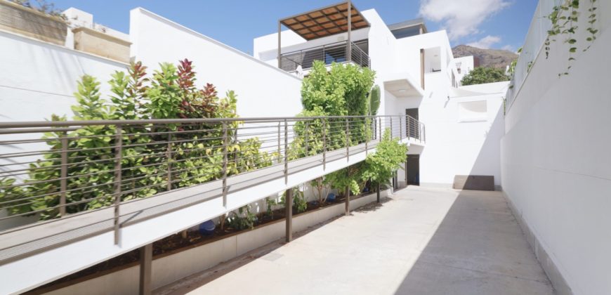 Ekskluzywna willa na sprzedaż w Madroñal de Fañabé – Adeje