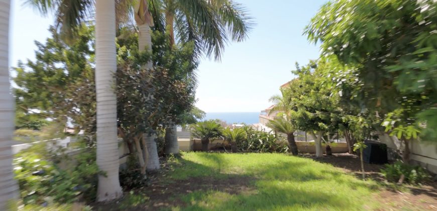 Ekskluzywna willa na sprzedaż w Madroñal de Fañabé – Adeje