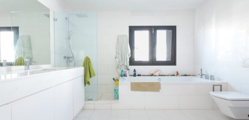 Ekskluzywna willa na sprzedaż w Madroñal de Fañabé – Adeje