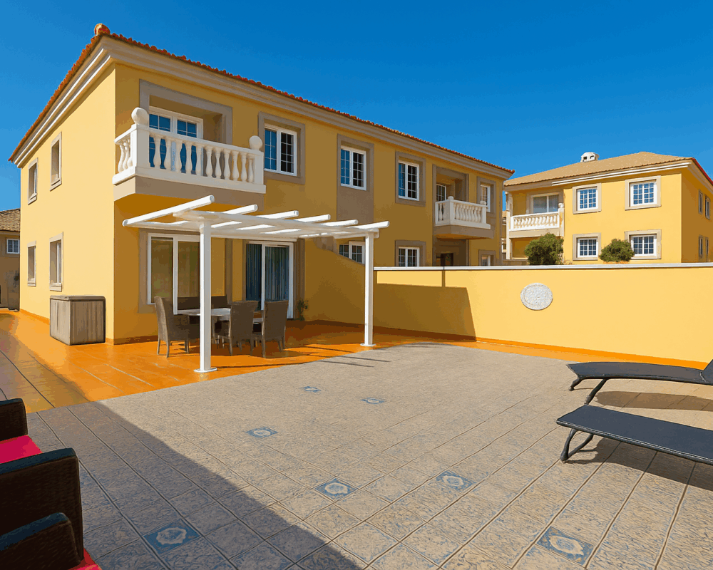 Dúplex Esquinero en Venta – Médano Beach, El Médano, Tenerife Sur