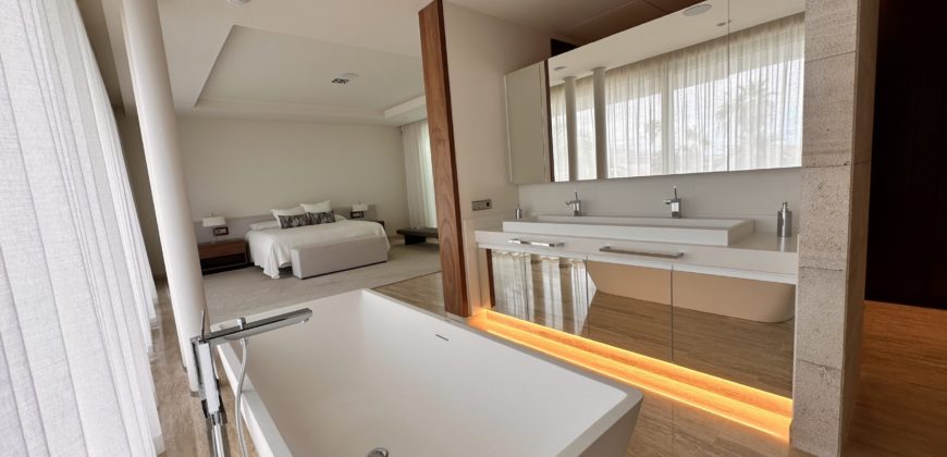 Villa de lujo en venta en Adeje – Villas Barranco Golf