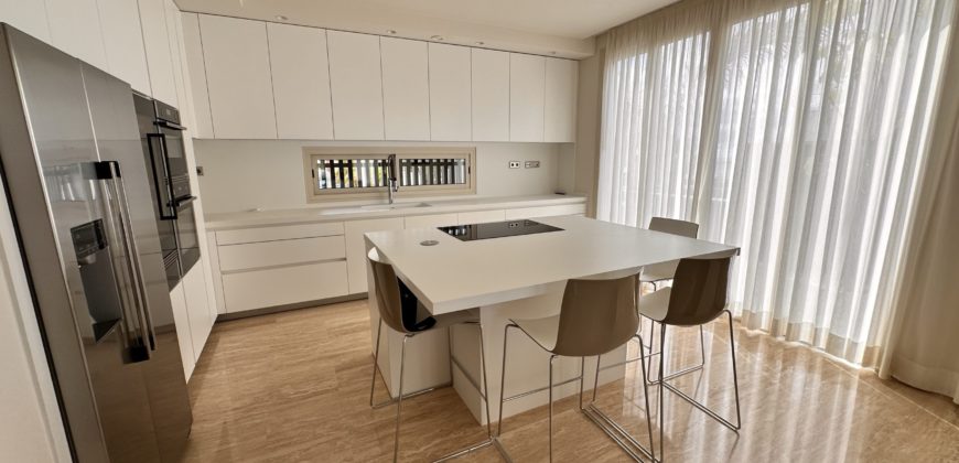 Villa de lujo en venta en Adeje – Villas Barranco Golf