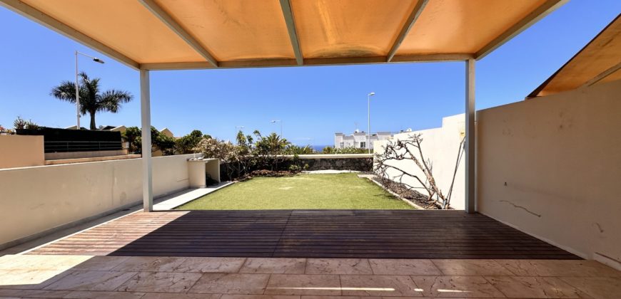 Chalet Adosado en Venta – Los Girasoles, Madroñal de Fañabé