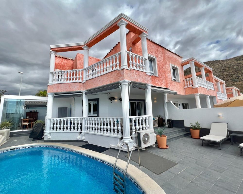 Villa en venta en Vista Hermosa II, Los Cristianos – Tenerife Sur