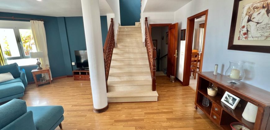 Villa en venta en Vista Hermosa II, Los Cristianos – Tenerife Sur