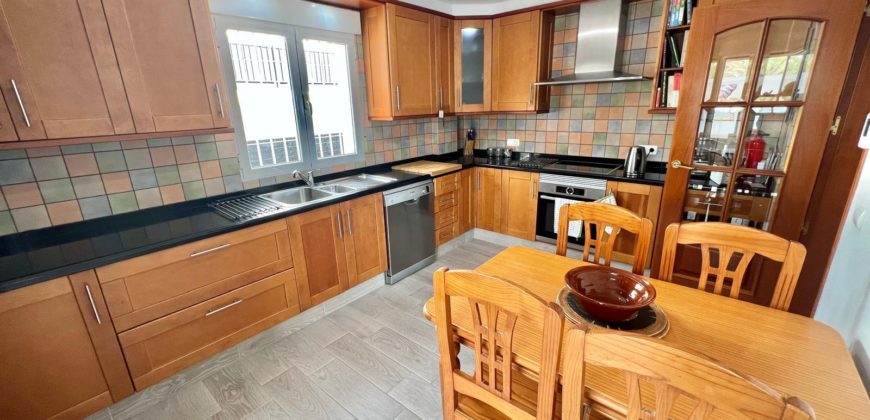 Villa en venta en Vista Hermosa II, Los Cristianos – Tenerife Sur