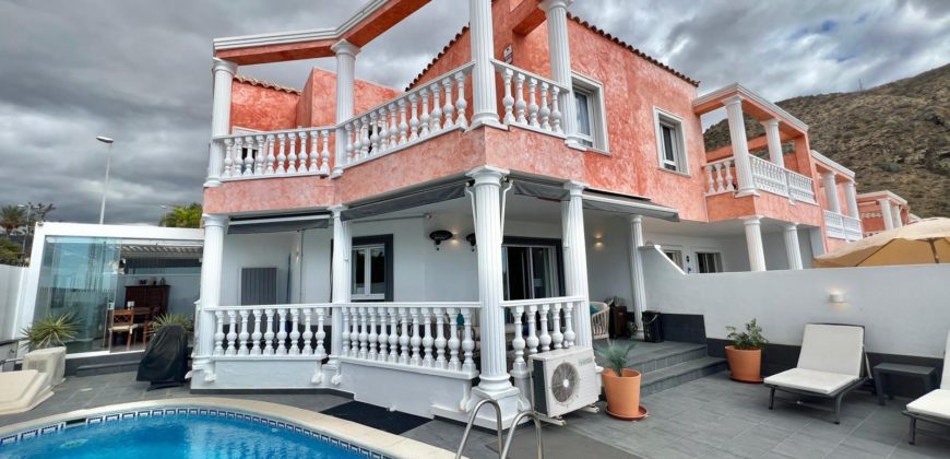 Villa en venta en Vista Hermosa II, Los Cristianos – Tenerife Sur