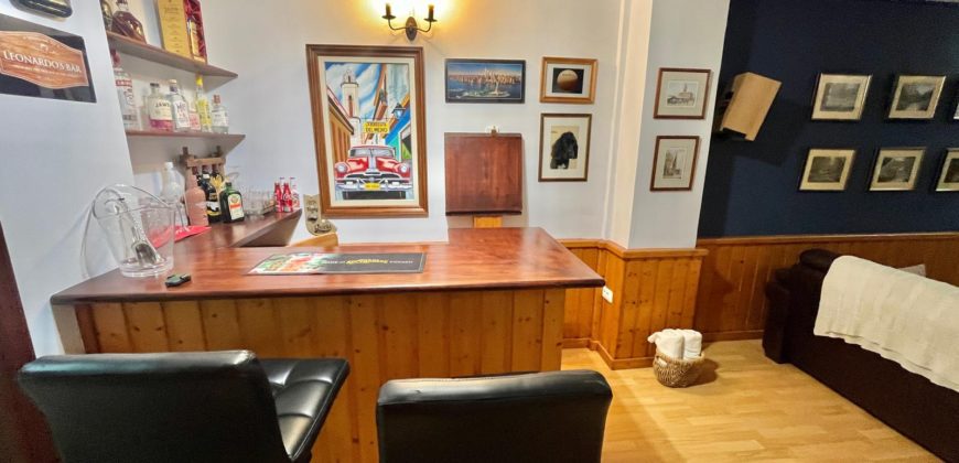 Villa en venta en Vista Hermosa II, Los Cristianos – Tenerife Sur