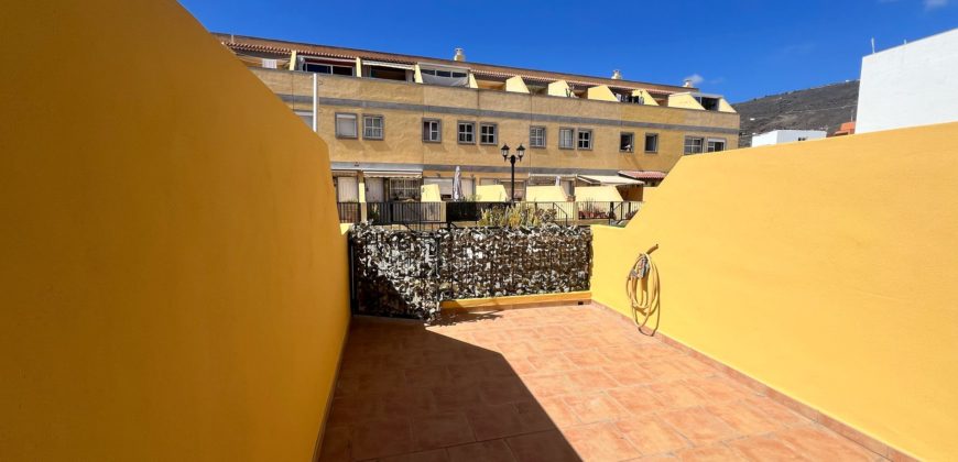 Semi-Detached Triplex for Sale – Valle de San Lorenzo, Arona